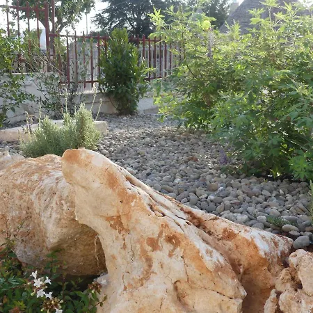 Trullo Manivida בית נופש *