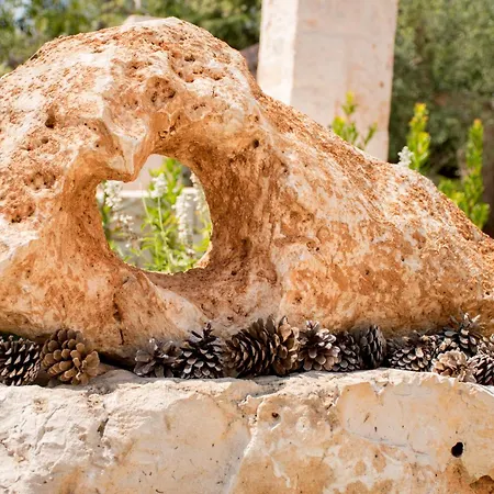 Trullo Manivida בית נופש *