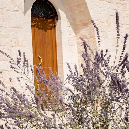 בית נופש Trullo Manivida לוקורוטונדו