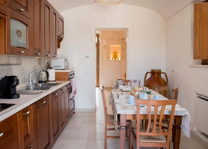 Holiday home Trullo Manivida *